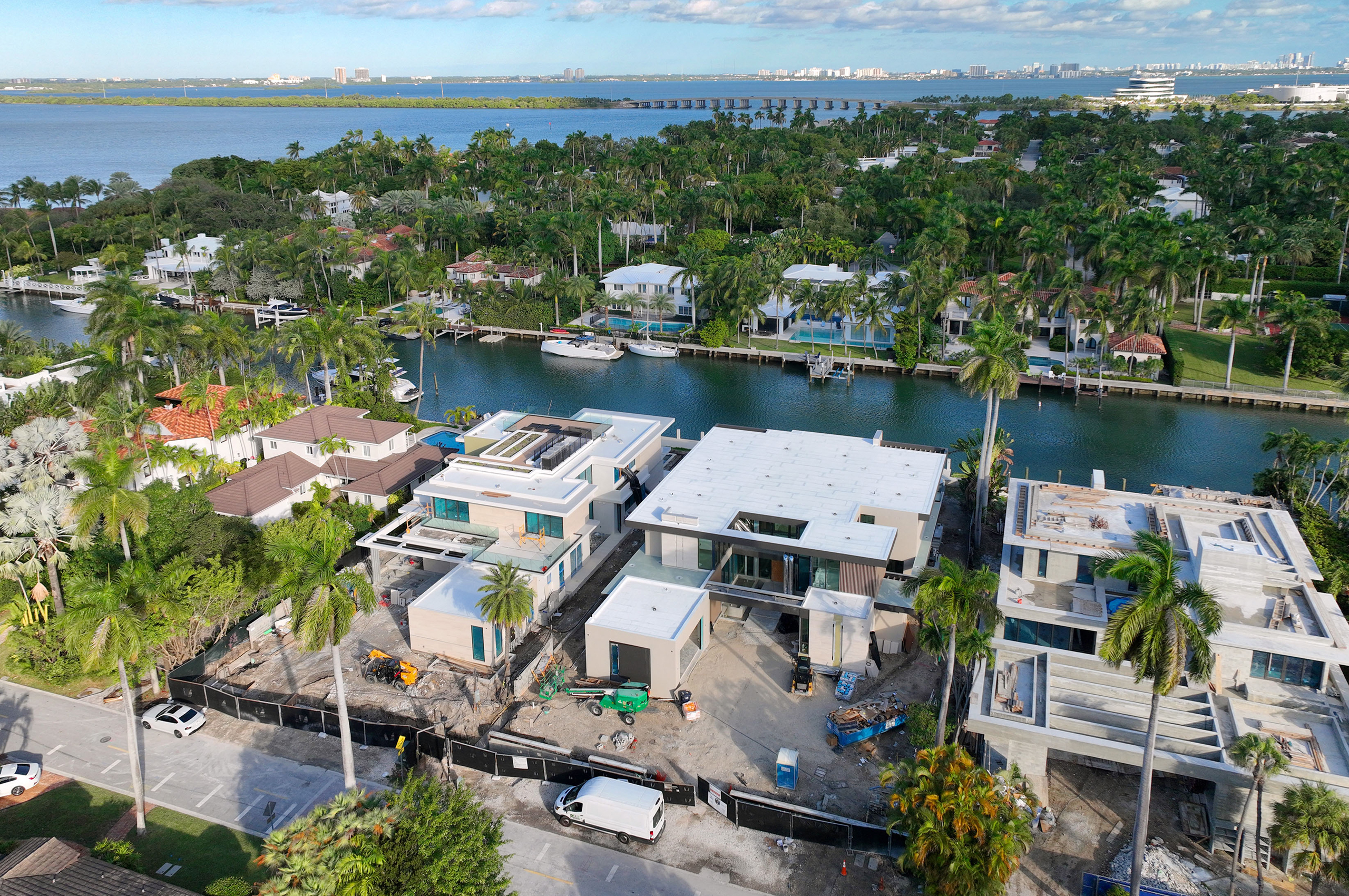 Sunset Island Residence