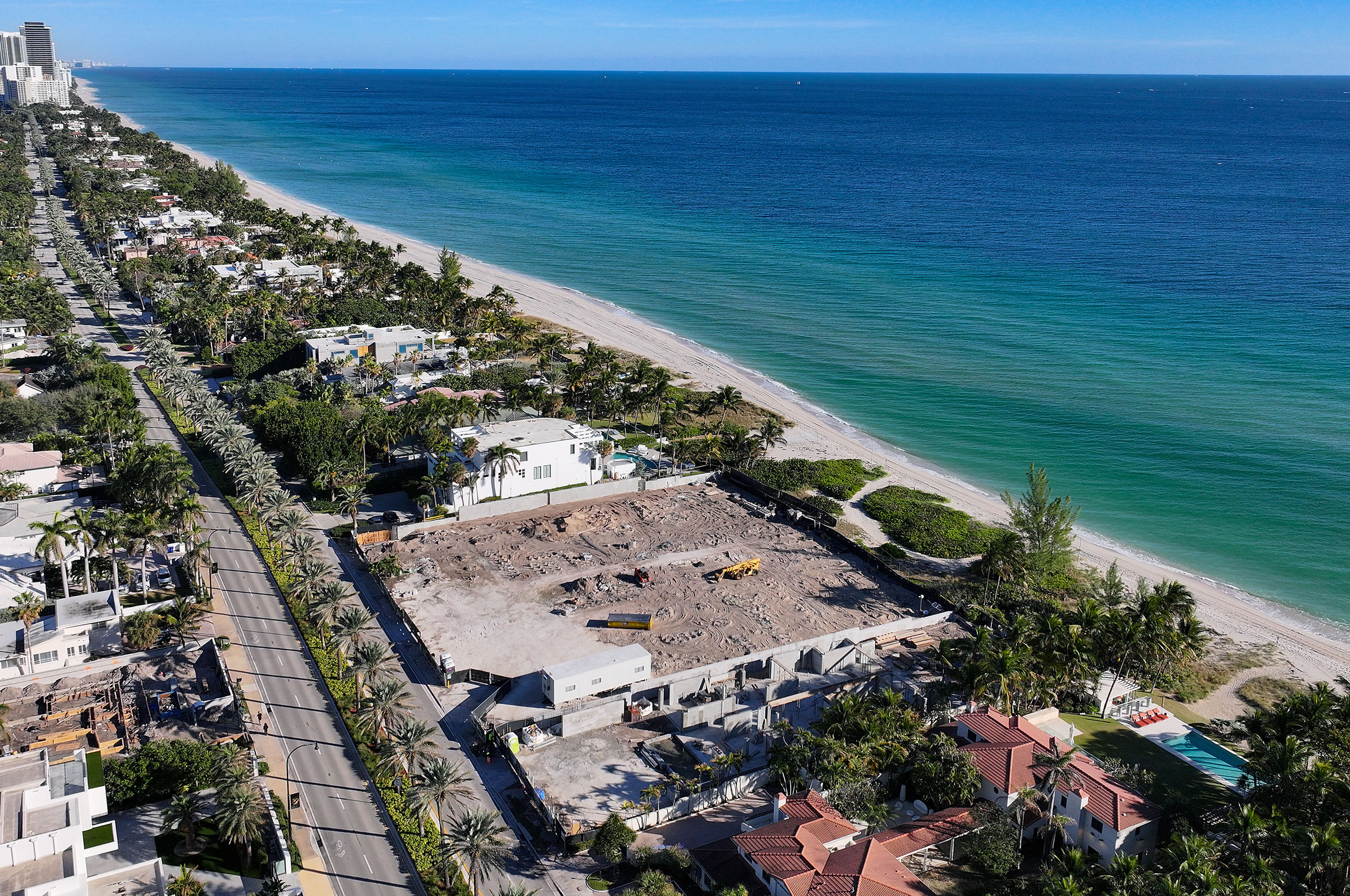 125 Ocean Blvd, Golden Beach