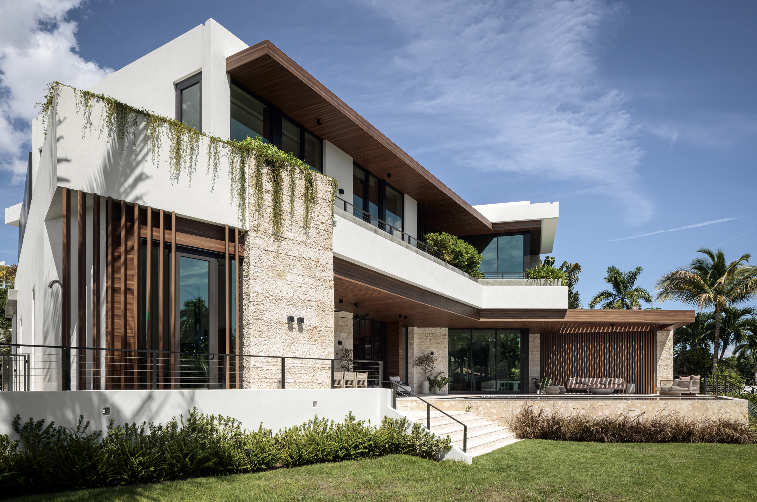 138 South Island Drive in Golden Beach